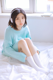 美女脱光全部衣服